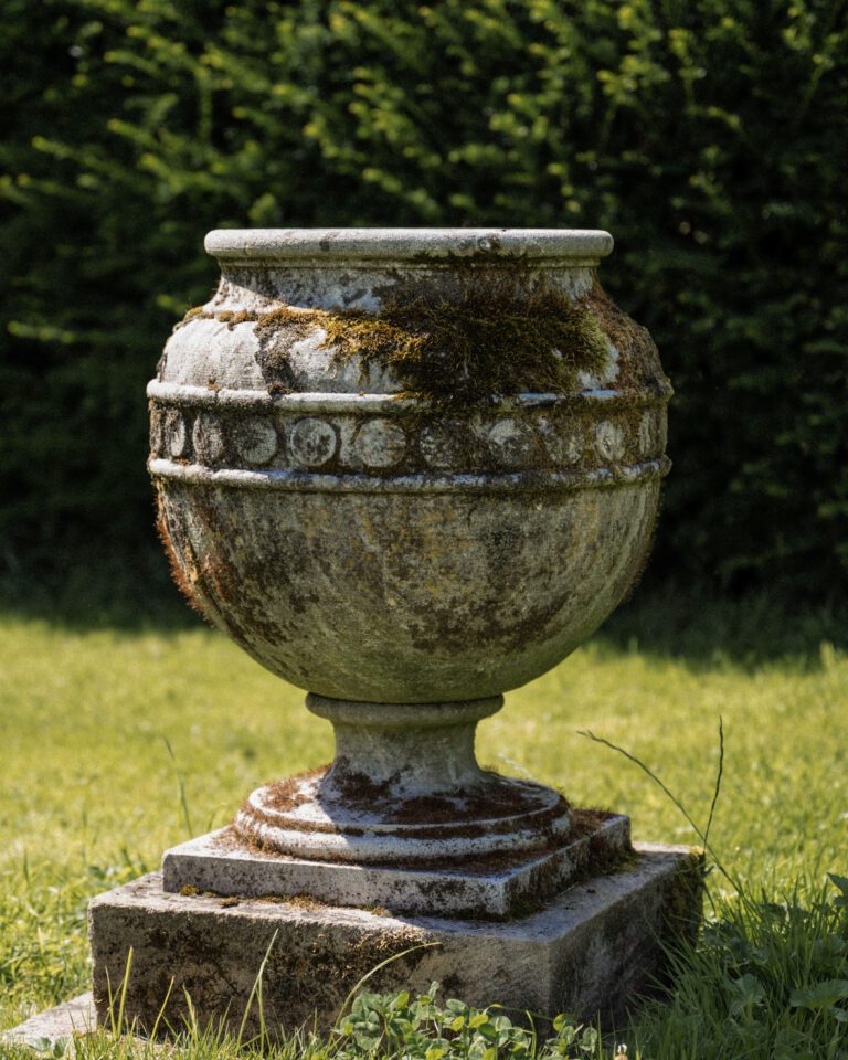 Cotswold Urn