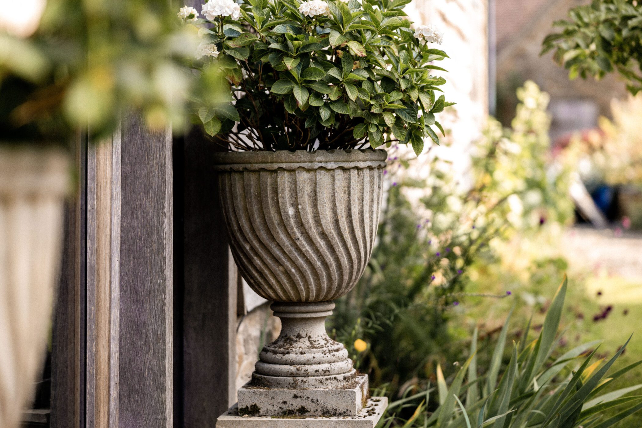 Amato Urn Gallery Image