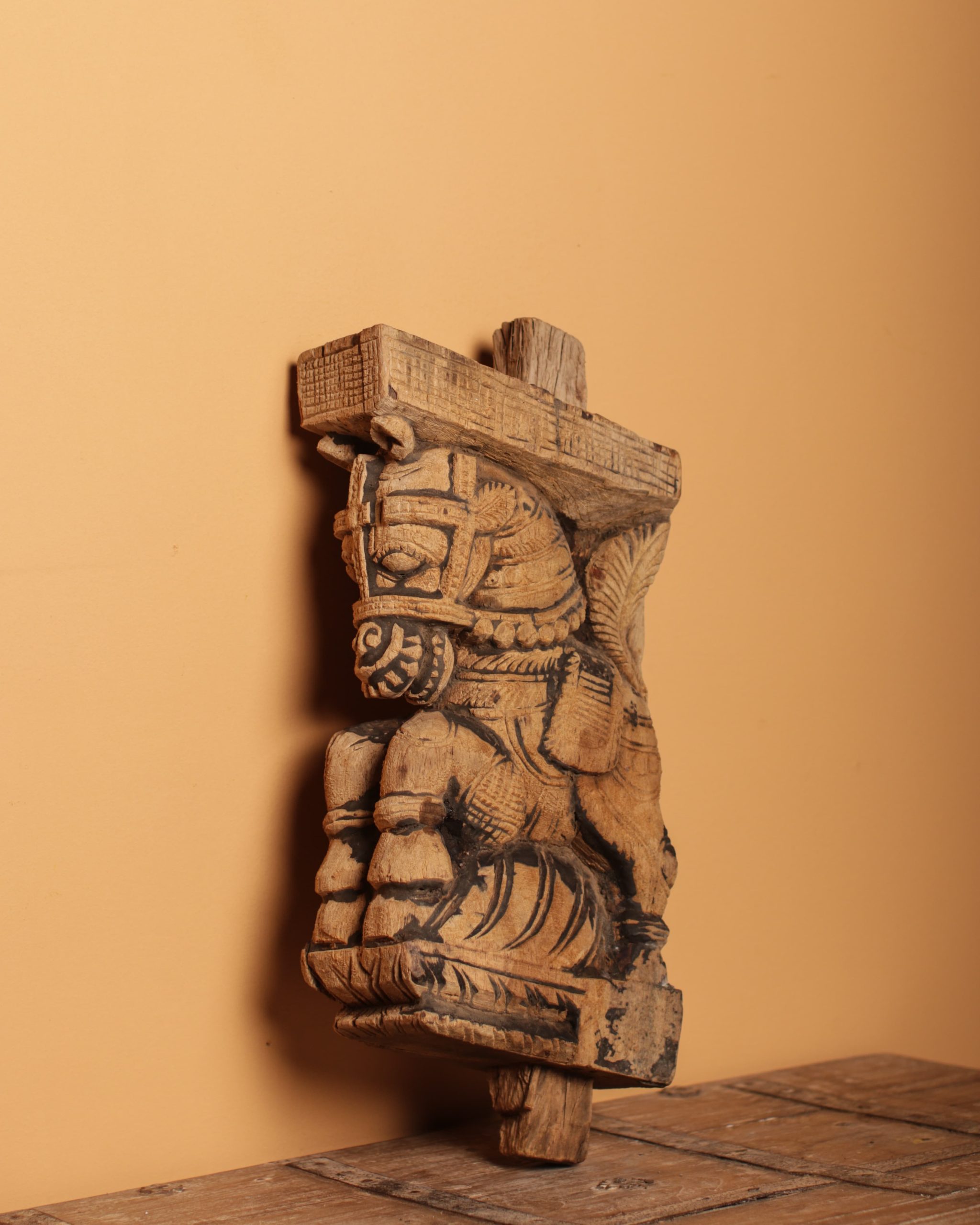 Pair of Horse Brackets Gallery Image