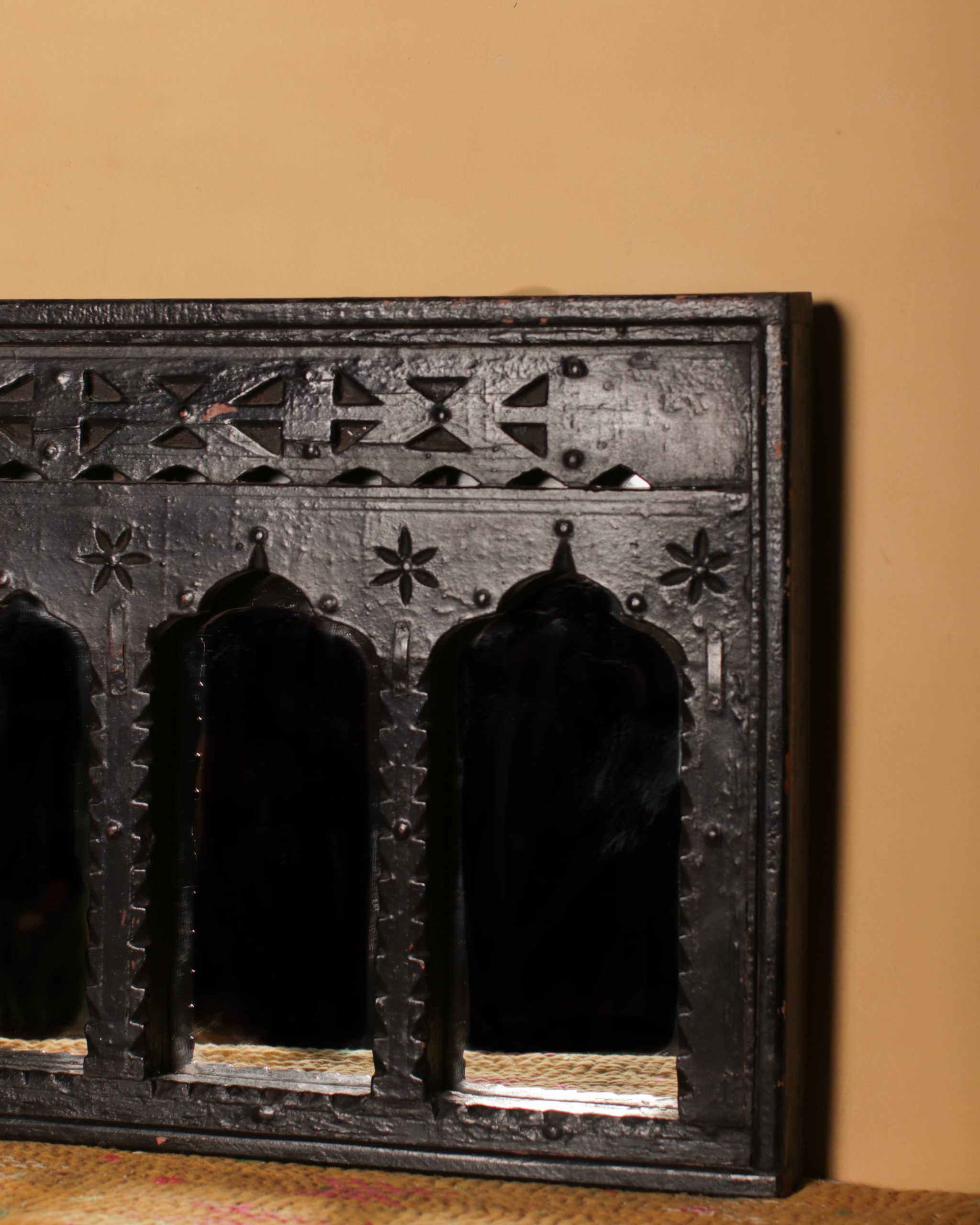 Lucknavi Long Panel Mirror Gallery Image