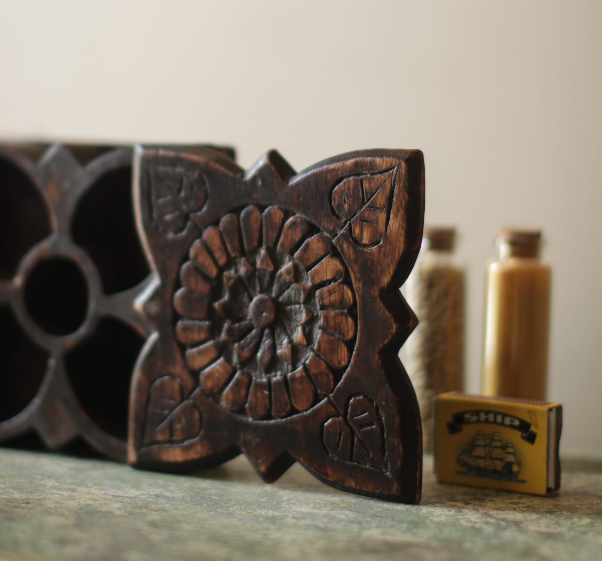 Wood Tikka Pot Gallery Image