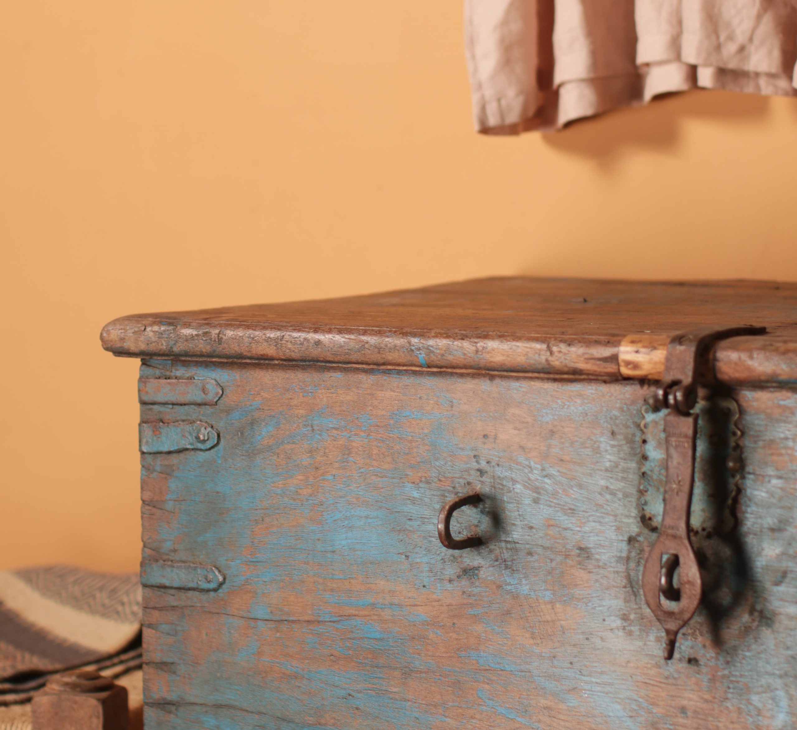 Original Gujarati Blue Chest Gallery Image