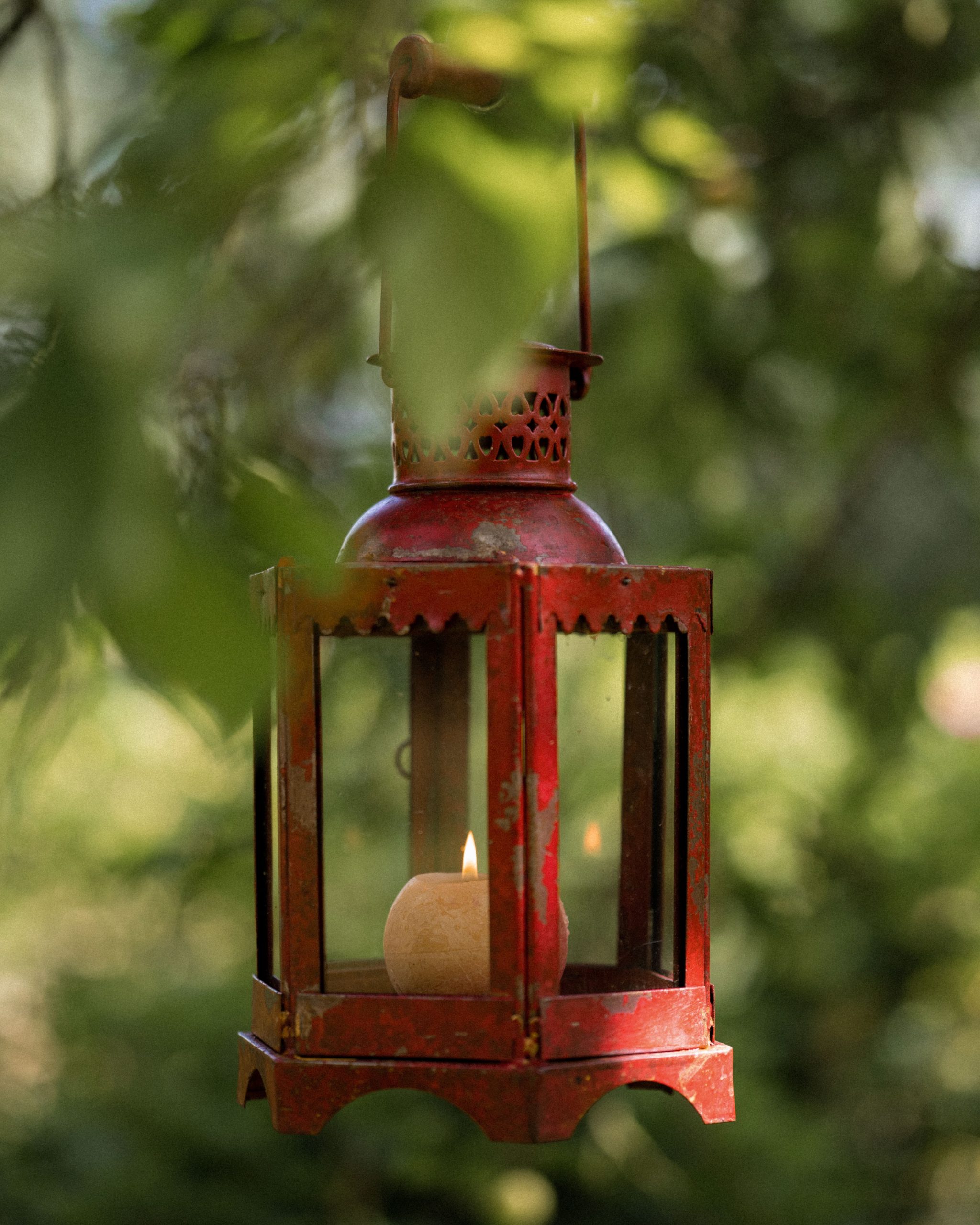 Red Mogul Lantern
