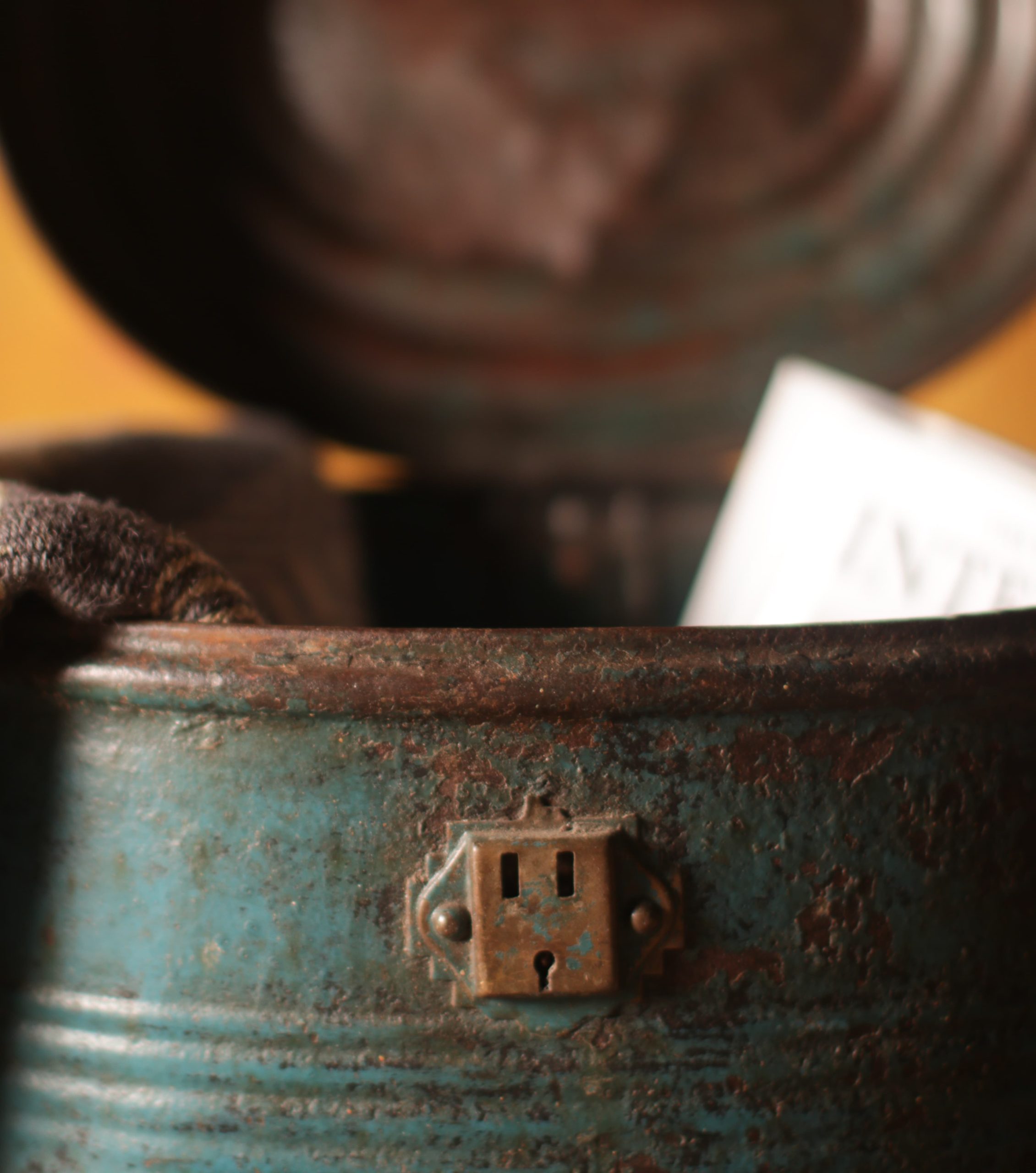 Vinatge Metal Box Gallery Image