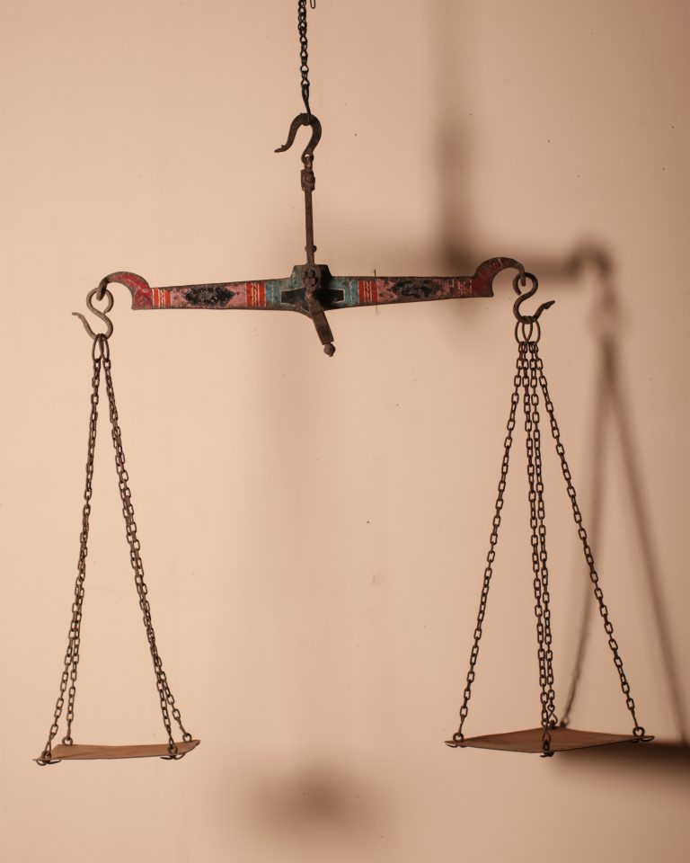 Traditional Market Scales