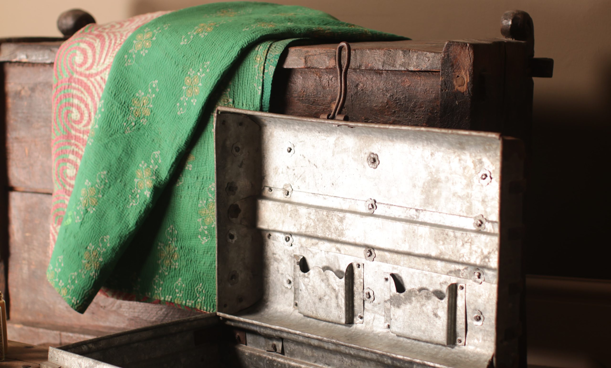 Vinatge Storage Trunk Gallery Image