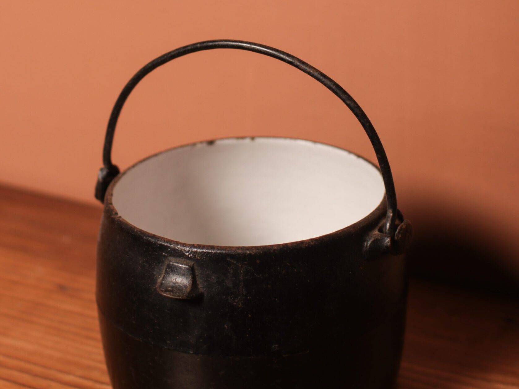 Vintage Enamel Cooking Pot Gallery Image