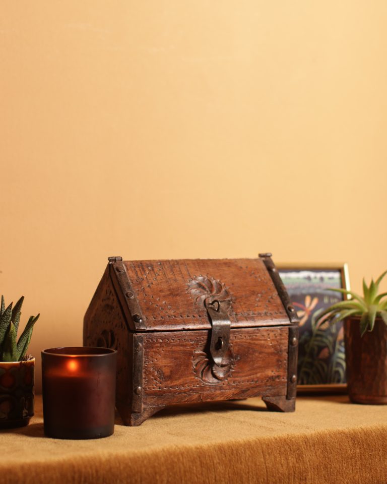 Small Wooden Hut Box