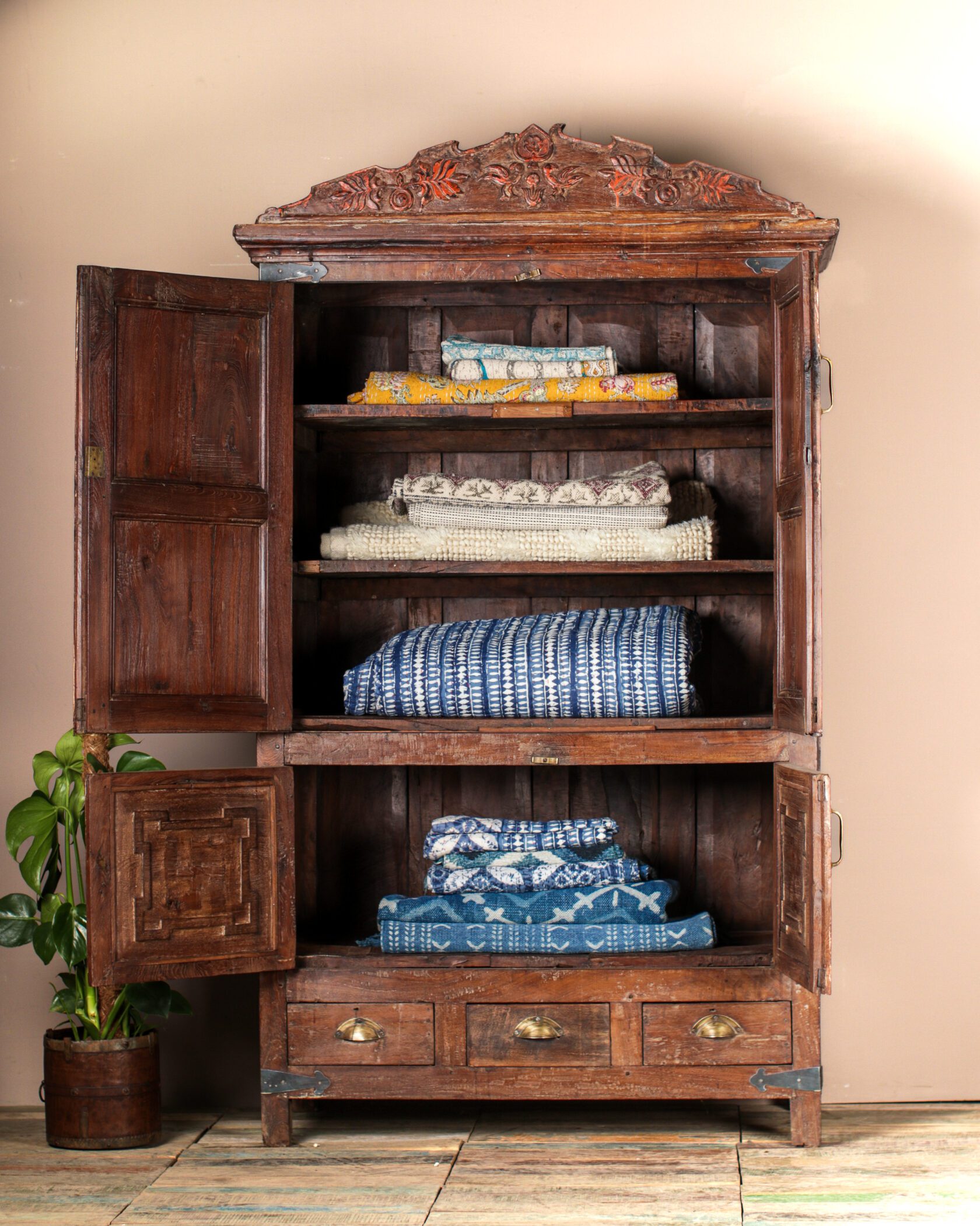 Original Teak Cupbaord Gallery Image